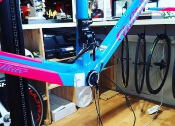 Montage: 2 lectricit  #cyclesmoreno #lovemywilier #campagnolo #eps